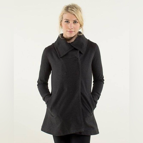 Lululemon Gratitude Wrap Heathered Black Jacket | Size 4 | PRELOVED!! EUC!! 🩶 - Picture 14 of 16